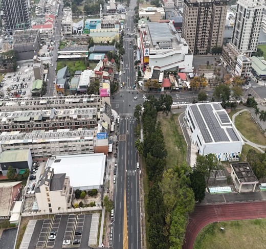 楠梓區藍田、藍昌路 左轉附加車道
